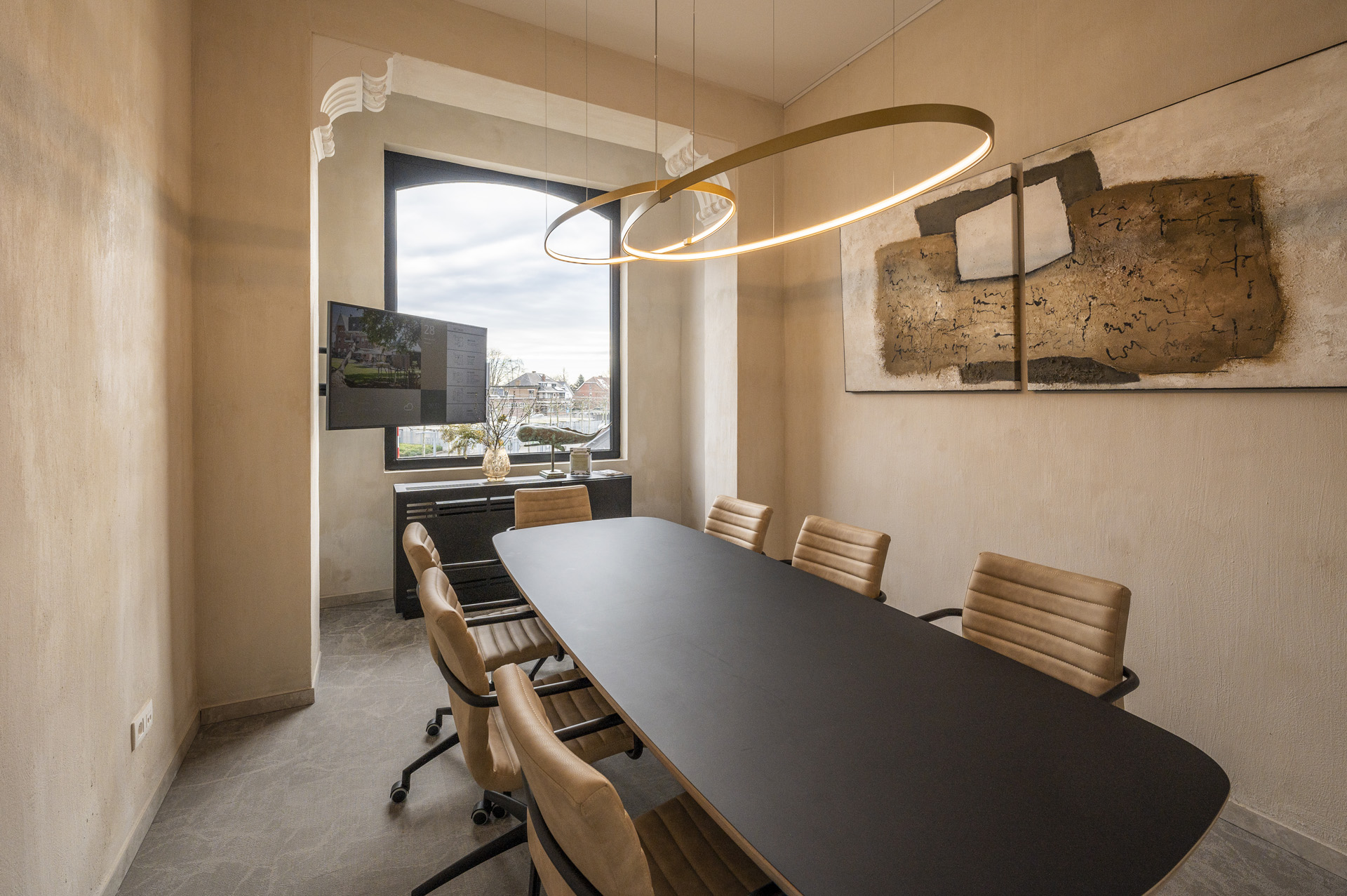 Office detail. Meubilair en daglicht